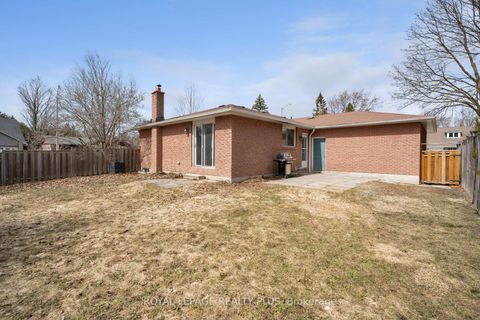 Photo 43 at 222 Centre Street W, Mill Pond, Richmond Hill