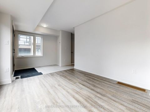 Photo 6 at 41 Gerussi Street, Vellore Village, Vaughan