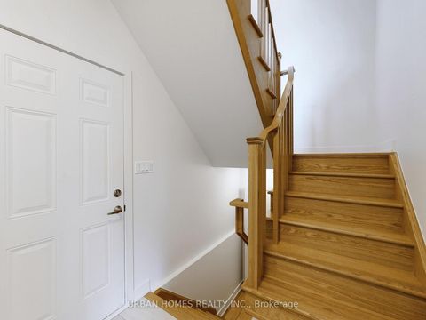 Photo 8 at 41 Gerussi Street, Vellore Village, Vaughan