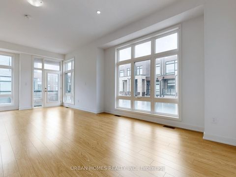 Photo 13 at 41 Gerussi Street, Vellore Village, Vaughan