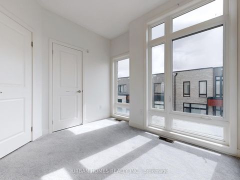 Photo 32 at 41 Gerussi Street, Vellore Village, Vaughan