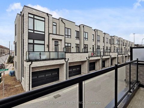 Photo 37 at 41 Gerussi Street, Vellore Village, Vaughan