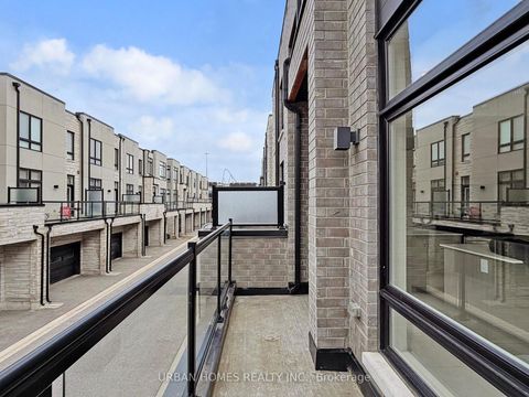 Photo 38 at 41 Gerussi Street, Vellore Village, Vaughan