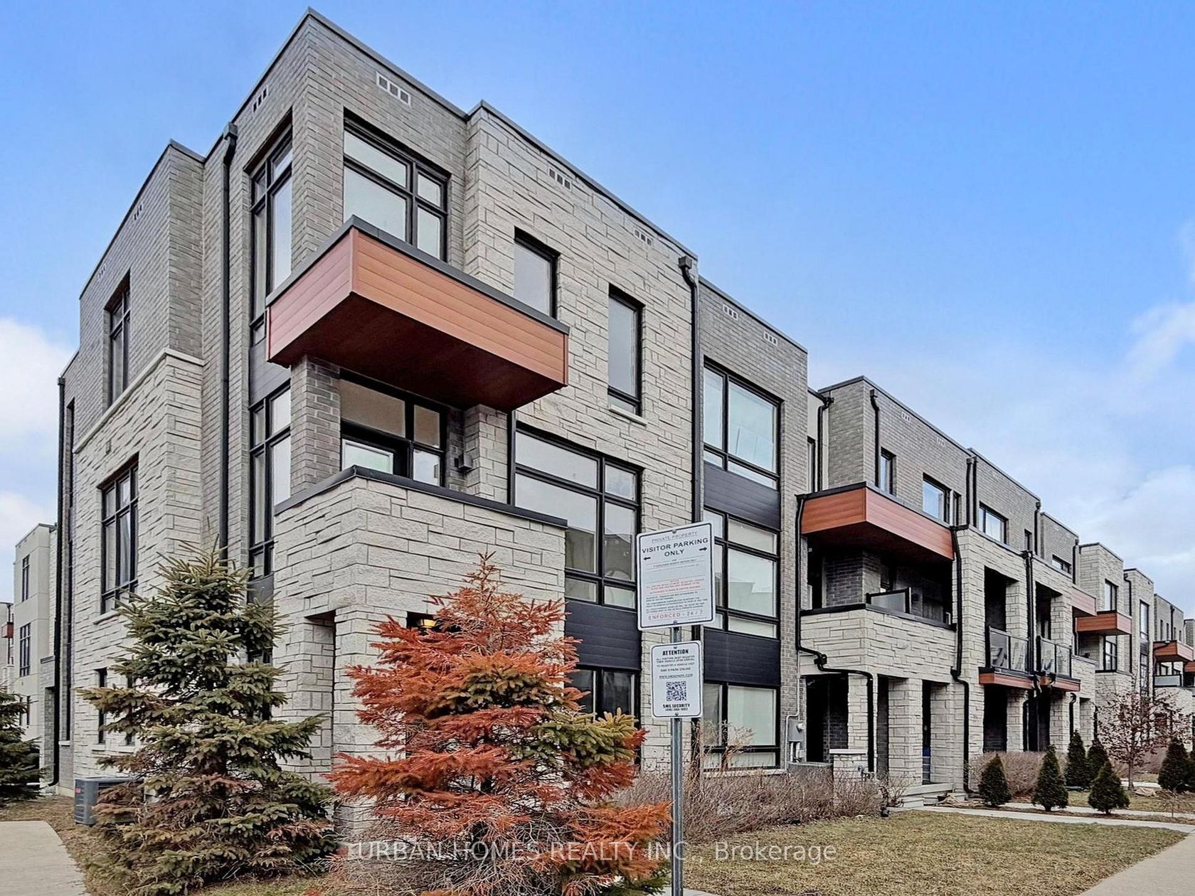 41 Gerussi Street, Vellore Village, Vaughan photo number 2