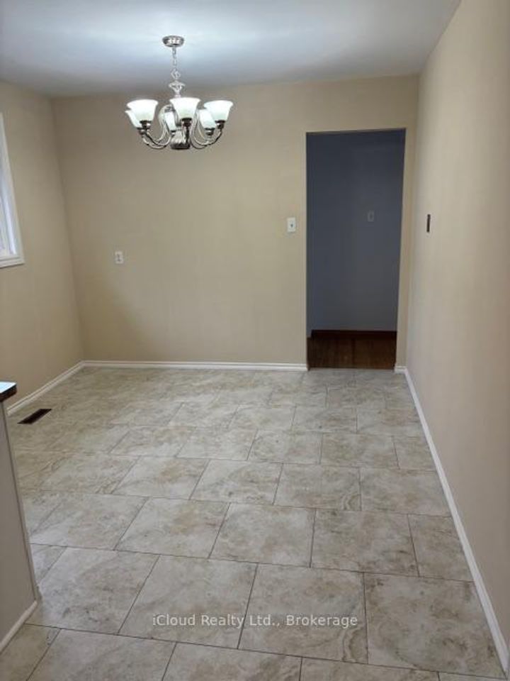 Photo 4 at 4174 Woodington Drive, Everett (Rathwood), Adjala-Tosorontio