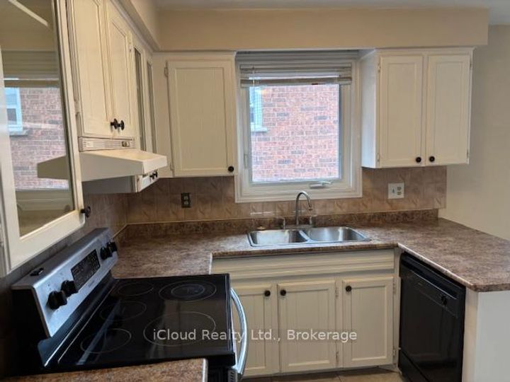 Photo 5 at 4174 Woodington Drive, Everett (Rathwood), Adjala-Tosorontio