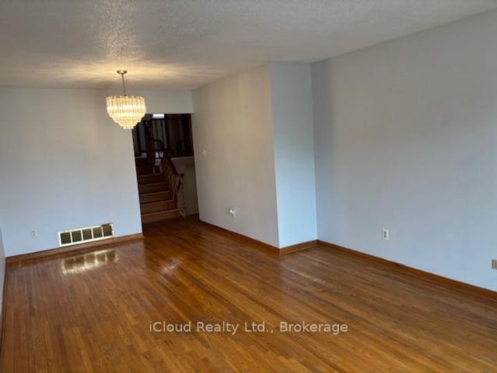 Photo 7 at 4174 Woodington Drive, Everett (Rathwood), Adjala-Tosorontio