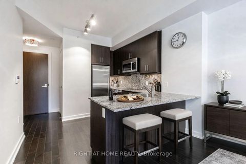 Photo 5 at 301 - 1 The Esplanade, Waterfront Communities C8, Toronto