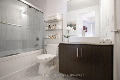 Photo 9 at 301 - 1 The Esplanade, Waterfront Communities C8, Toronto