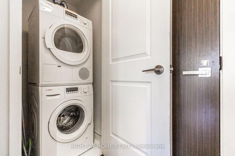 Photo 12 at 301 - 1 The Esplanade, Waterfront Communities C8, Toronto