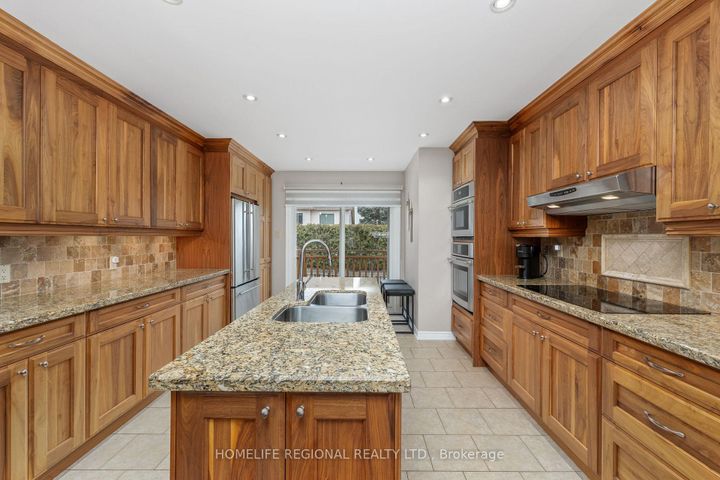 Photo 7 at 20 Ruddell Crescent, Georgetown, Halton Hills