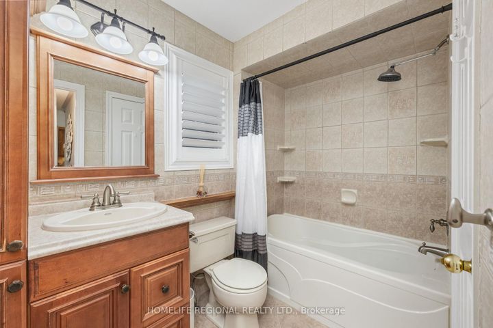 Photo 16 at 20 Ruddell Crescent, Georgetown, Halton Hills