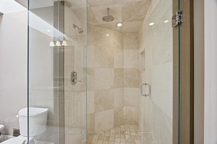 Photo 14 at 31 Vesta Drive, Bayview Hill, Richmond Hill