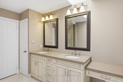 Photo 11 at 31 Vesta Drive, Bayview Hill, Richmond Hill