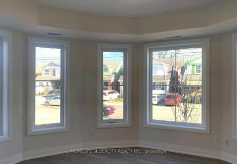 Photo 2 at 1 - 35 Somers Avenue, East York, Toronto