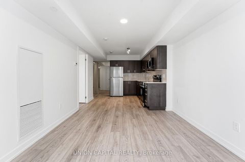 Photo 12 at 1403 - 1455 Celebration Drive, Bay Ridges, Pickering