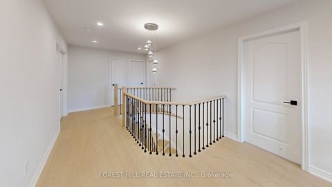 Photo 25 at 10 Reddenhurst Crescent, Keswick South, Georgina