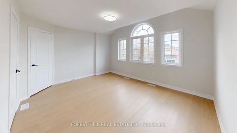 Photo 33 at 10 Reddenhurst Crescent, Keswick South, Georgina