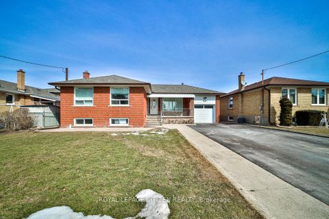 Photo 4 at 34 Belleglade Court, Humbermede, Toronto