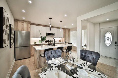 Photo 8 at 34 Belleglade Court, Humbermede, Toronto