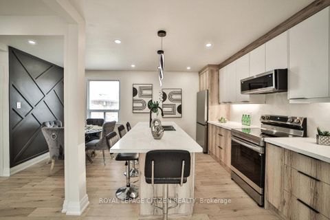 Photo 13 at 34 Belleglade Court, Humbermede, Toronto