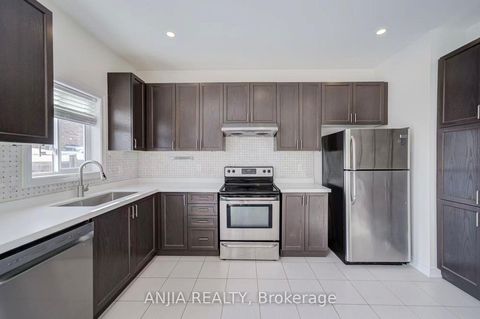 Photo 5 at 23 Grey Wing Avenue, Keswick South, Georgina