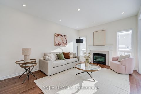 Photo 11 at 23 Grey Wing Avenue, Keswick South, Georgina