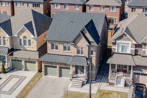 Photo 3 at 138 Alistair Crescent, Kleinburg, Vaughan