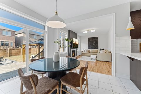 Photo 14 at 138 Alistair Crescent, Kleinburg, Vaughan