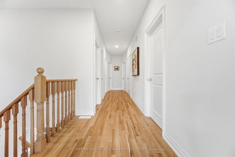 Photo 19 at 138 Alistair Crescent, Kleinburg, Vaughan