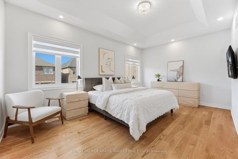 Photo 20 at 138 Alistair Crescent, Kleinburg, Vaughan