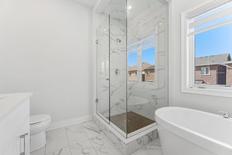 Photo 25 at 138 Alistair Crescent, Kleinburg, Vaughan