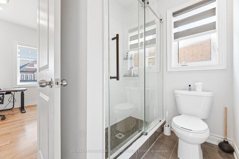 Photo 33 at 138 Alistair Crescent, Kleinburg, Vaughan