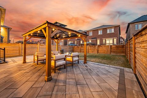 Photo 38 at 138 Alistair Crescent, Kleinburg, Vaughan