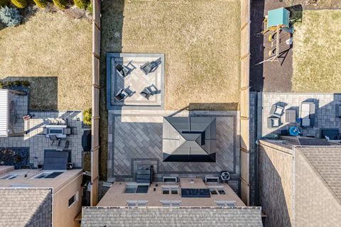 Photo 40 at 138 Alistair Crescent, Kleinburg, Vaughan