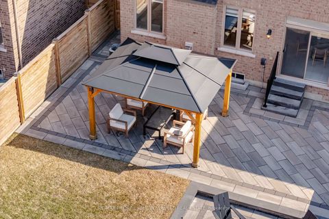 Photo 41 at 138 Alistair Crescent, Kleinburg, Vaughan