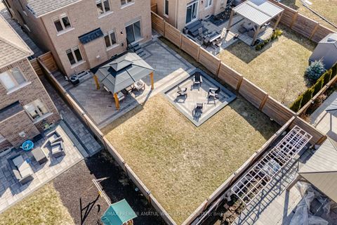 Photo 42 at 138 Alistair Crescent, Kleinburg, Vaughan