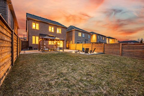 Photo 44 at 138 Alistair Crescent, Kleinburg, Vaughan