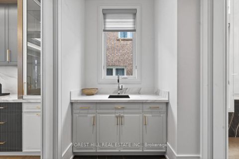 Photo 13 at 297 Hillcrest Avenue, Willowdale East, Toronto