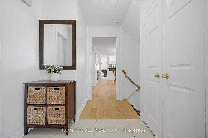 Photo 5 at 66 Cheviot Crescent, Heart Lake East, Brampton