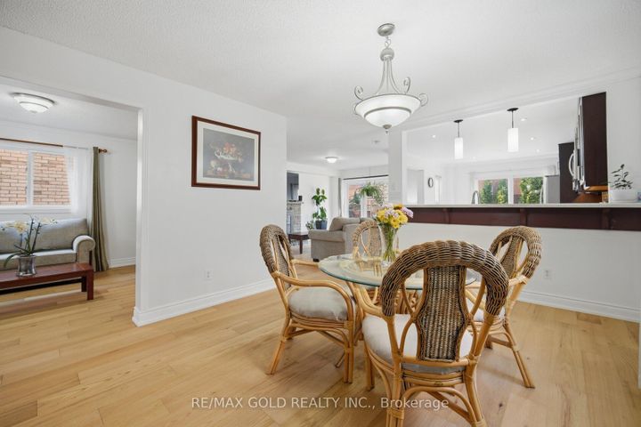 Photo 8 at 66 Cheviot Crescent, Heart Lake East, Brampton