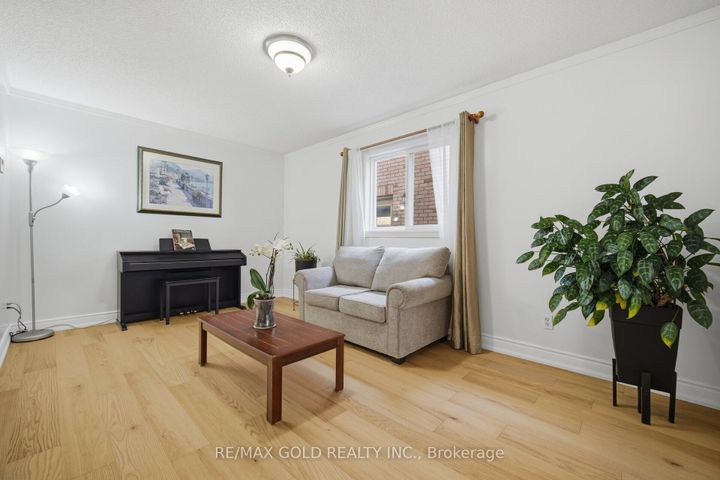 Photo 11 at 66 Cheviot Crescent, Heart Lake East, Brampton