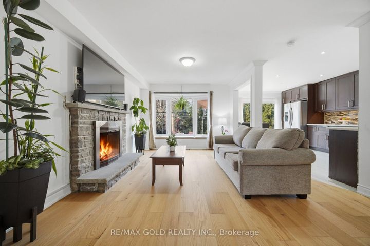 Photo 13 at 66 Cheviot Crescent, Heart Lake East, Brampton