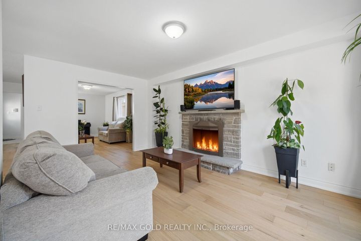 Photo 16 at 66 Cheviot Crescent, Heart Lake East, Brampton