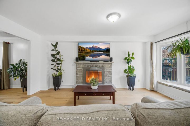 Photo 17 at 66 Cheviot Crescent, Heart Lake East, Brampton