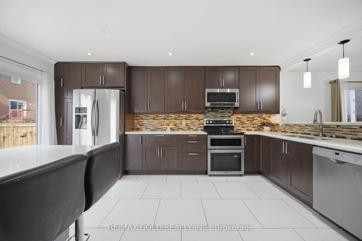 Photo 21 at 66 Cheviot Crescent, Heart Lake East, Brampton