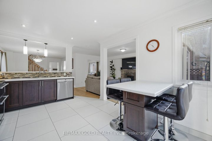 Photo 23 at 66 Cheviot Crescent, Heart Lake East, Brampton