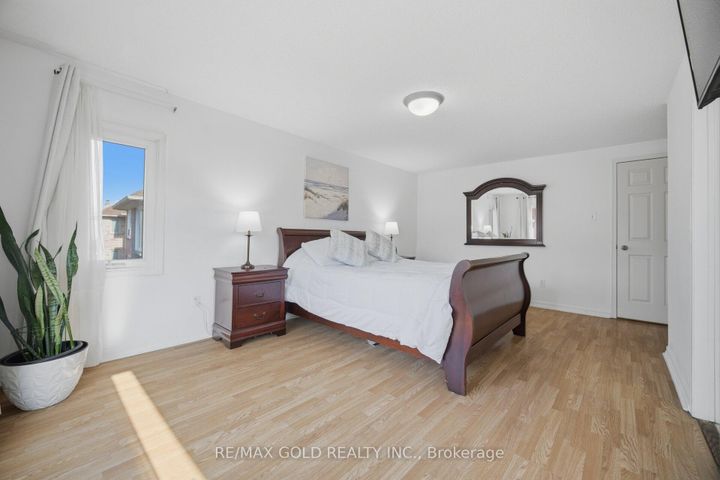 Photo 29 at 66 Cheviot Crescent, Heart Lake East, Brampton