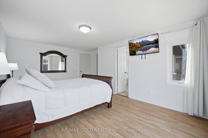 Photo 31 at 66 Cheviot Crescent, Heart Lake East, Brampton