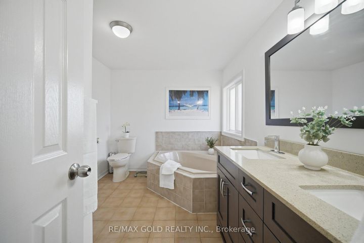 Photo 33 at 66 Cheviot Crescent, Heart Lake East, Brampton